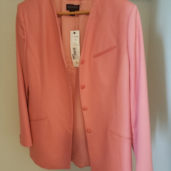 Anne Klein - Picture 4 of 6